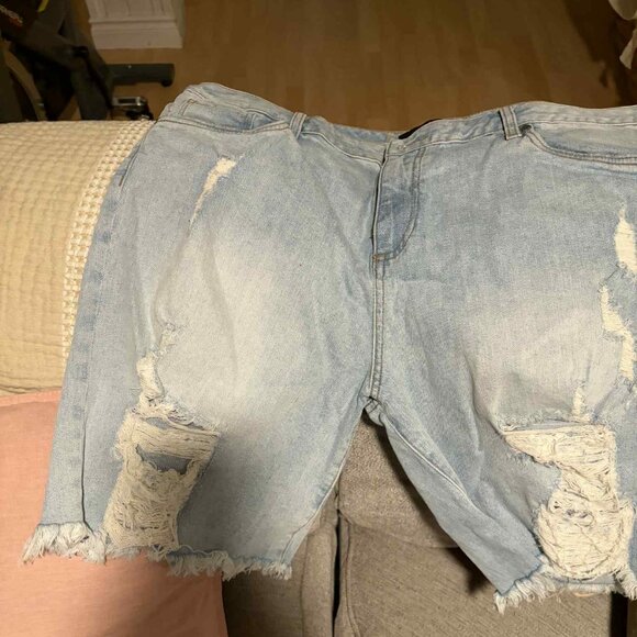 KUT FROM THE CLOTH Jean Shorts Plus SIze - Picture 1 of 5